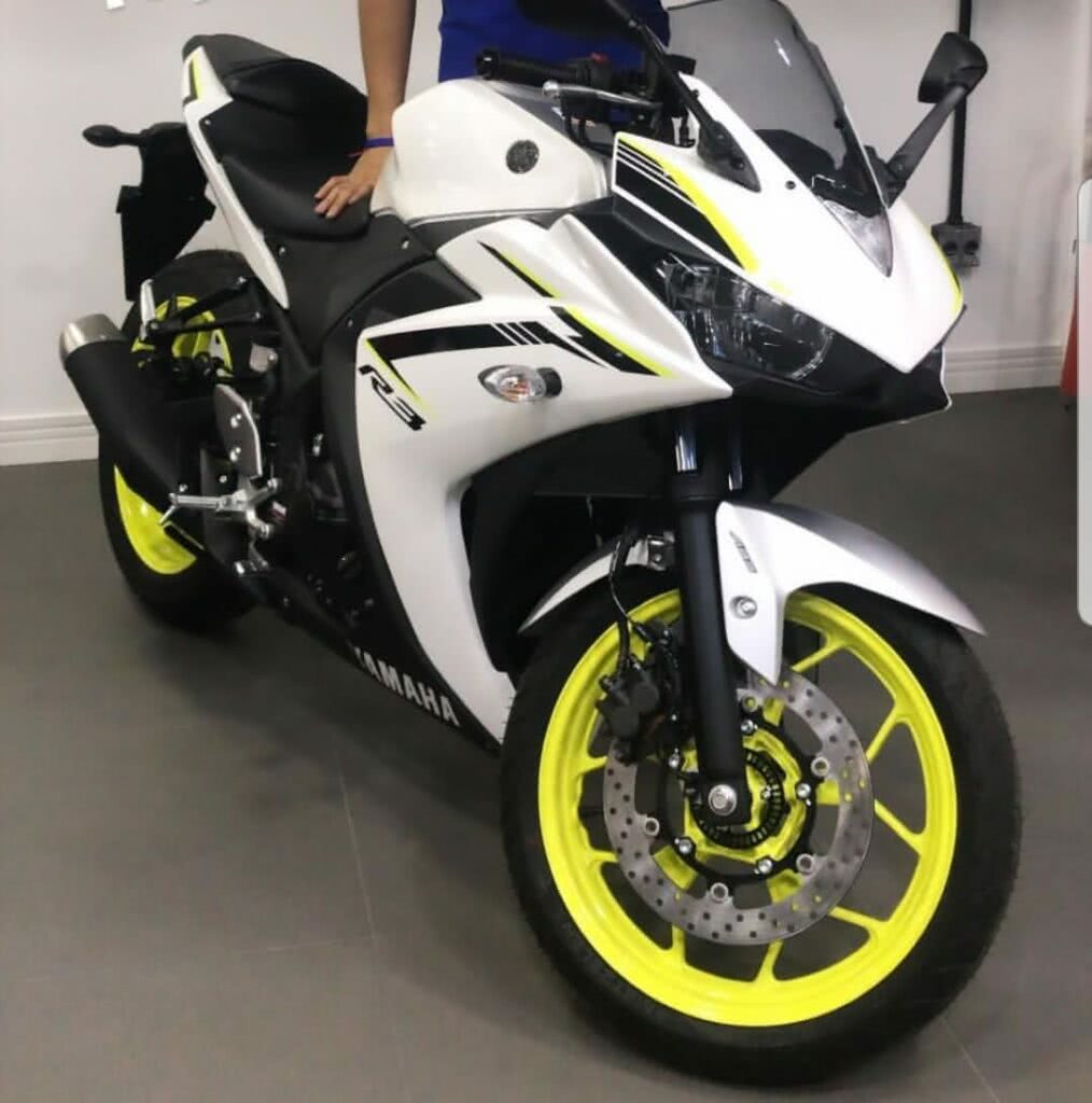 Yamaha R3 ABS 2021