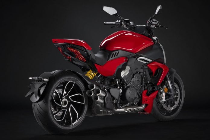 Ducati Diavel V4 2023: primer vistazo: precio